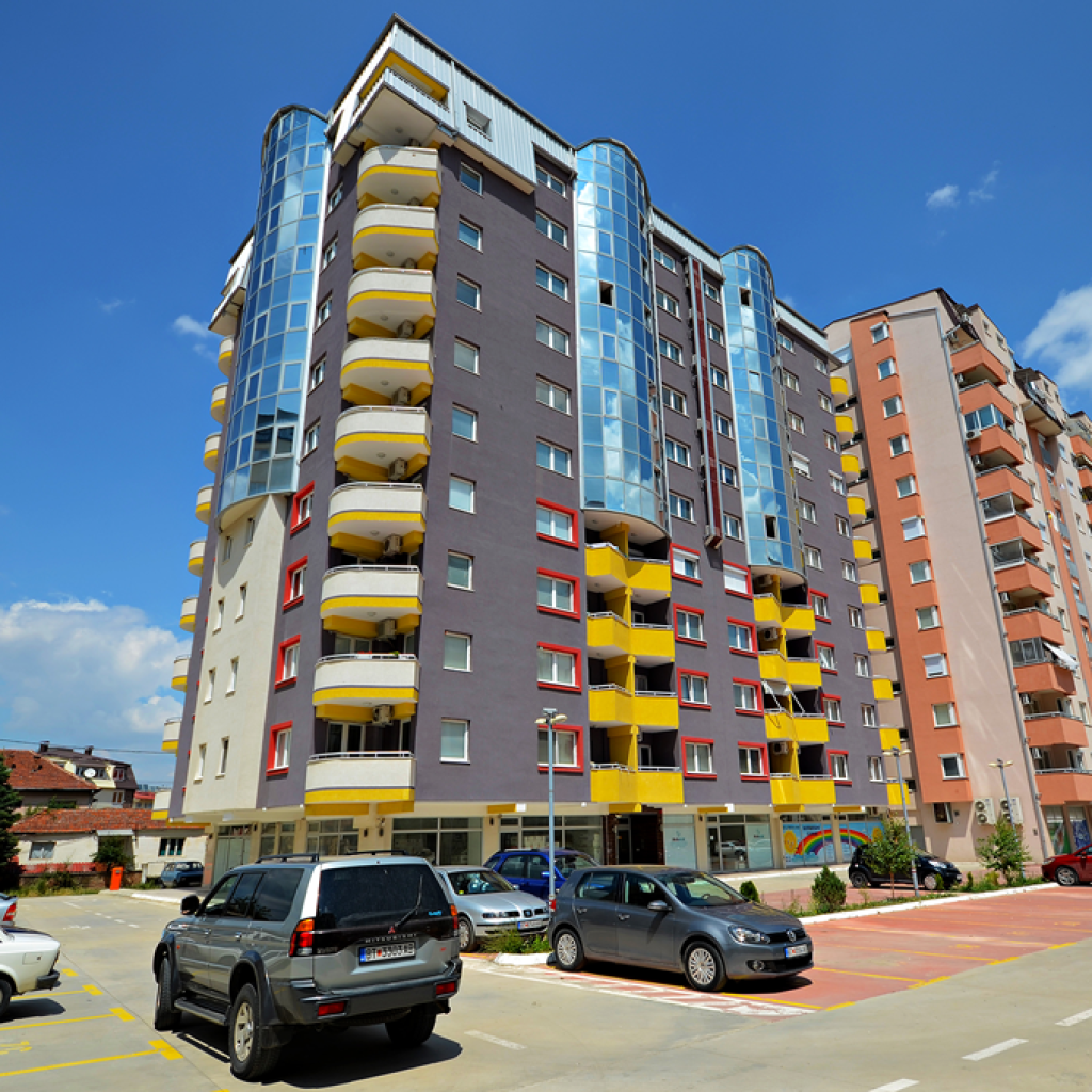 Aries Apartments - modern designed apartments built in 2013, with 2-5 beds, living room, completely equipped kitchen, balcony, toilet, cable TV, air condition, washing machine, dish machine, alarm system, free WI-FI, secured parking, 24h monitoring..