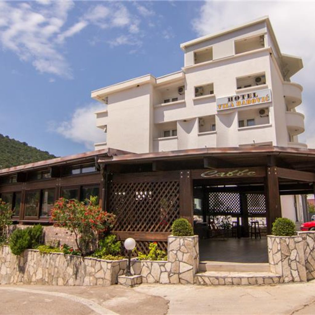 Хотел Бабовиќ - Чањ, Црна Гора