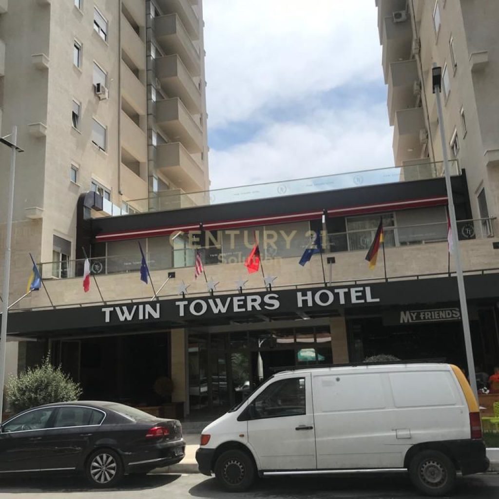 Twin Towers Hotel 4* - Шенѓин, Албанија