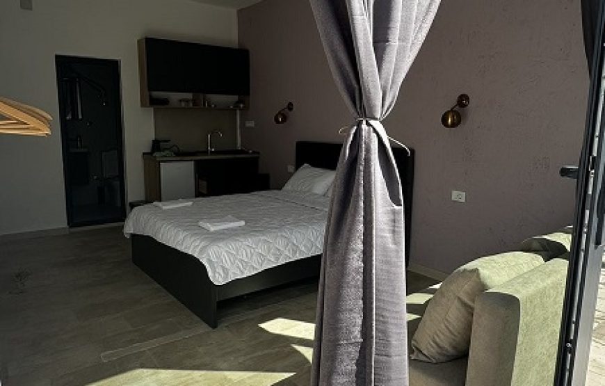 Вила Sunset Studios & Apartment – Полихроно