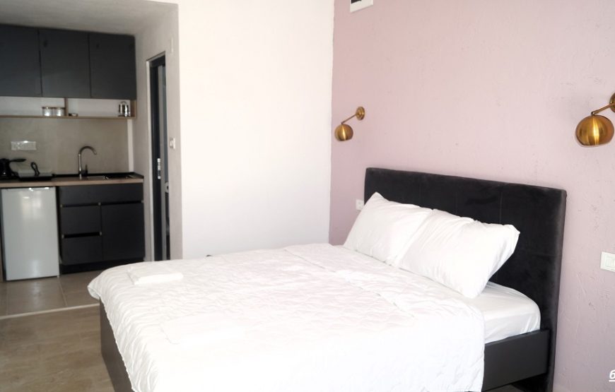 Вила Sunset Studios & Apartment – Полихроно