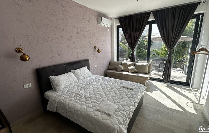 Вила Sunset Studios & Apartment – Полихроно