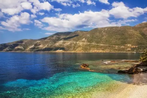 beach-in-vasiliki-lefkada-greece-min